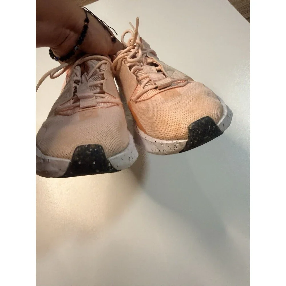 Nike product pair